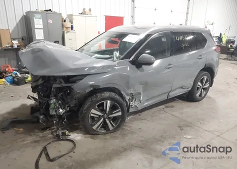 2022 Nissan Rogue Platinum Intelligent Awd z USA, uszkodzony, nr VIN JN8BT3DD2NW270533